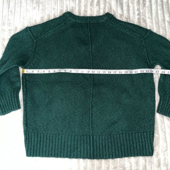 Women’s Free People V-neck Brookside Tunic Sweater in Green • XS - Picture 9 of 12